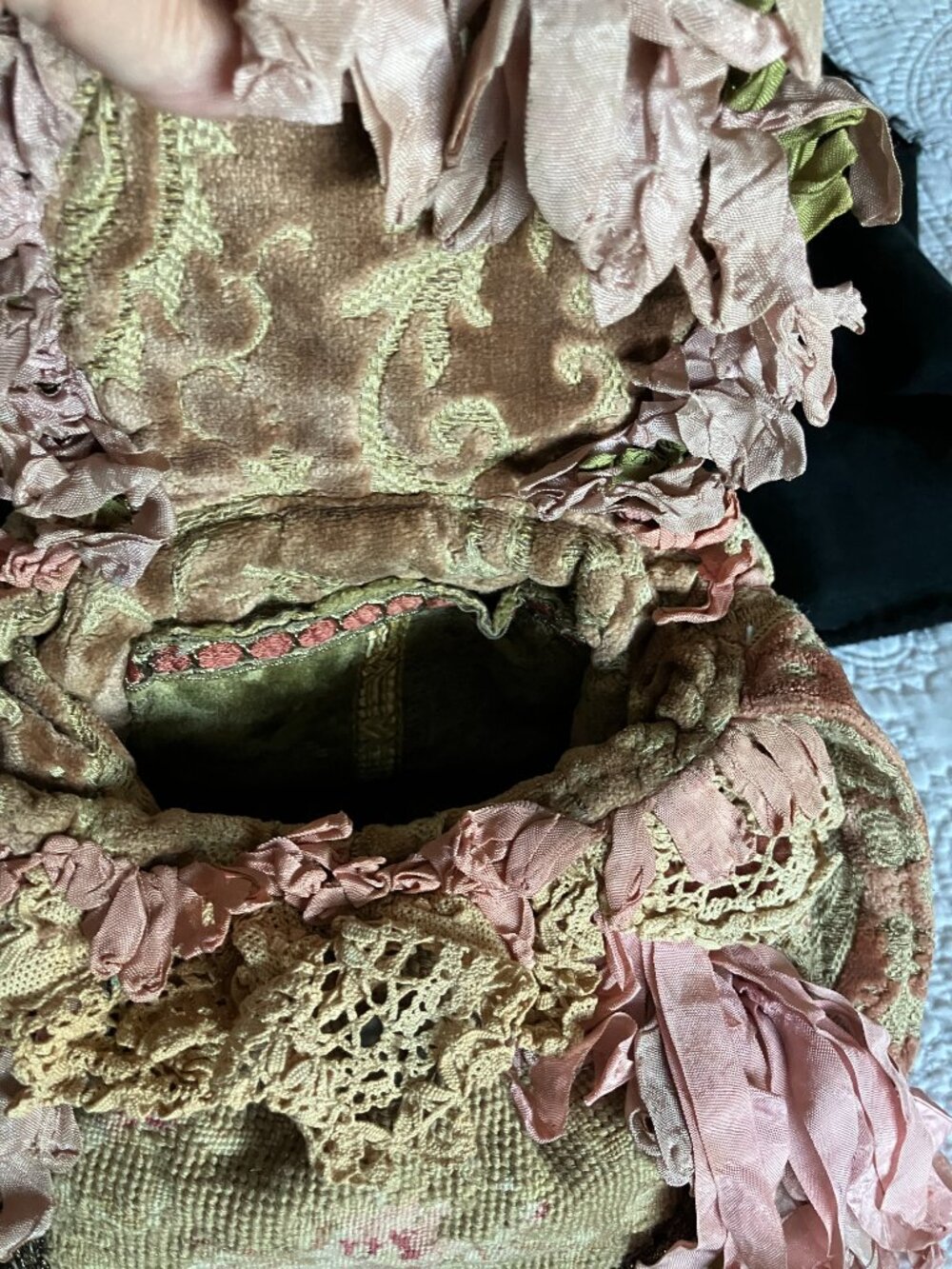 Magnolia Pearl Vintage Bag - Picture 7 of 13
